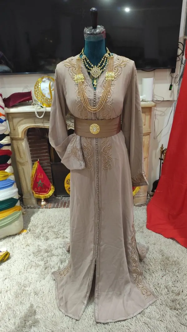 caftan marocain porté une fois — photo 6