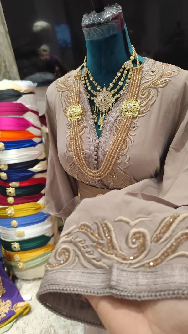 caftan marocain porté une fois — photo 8
