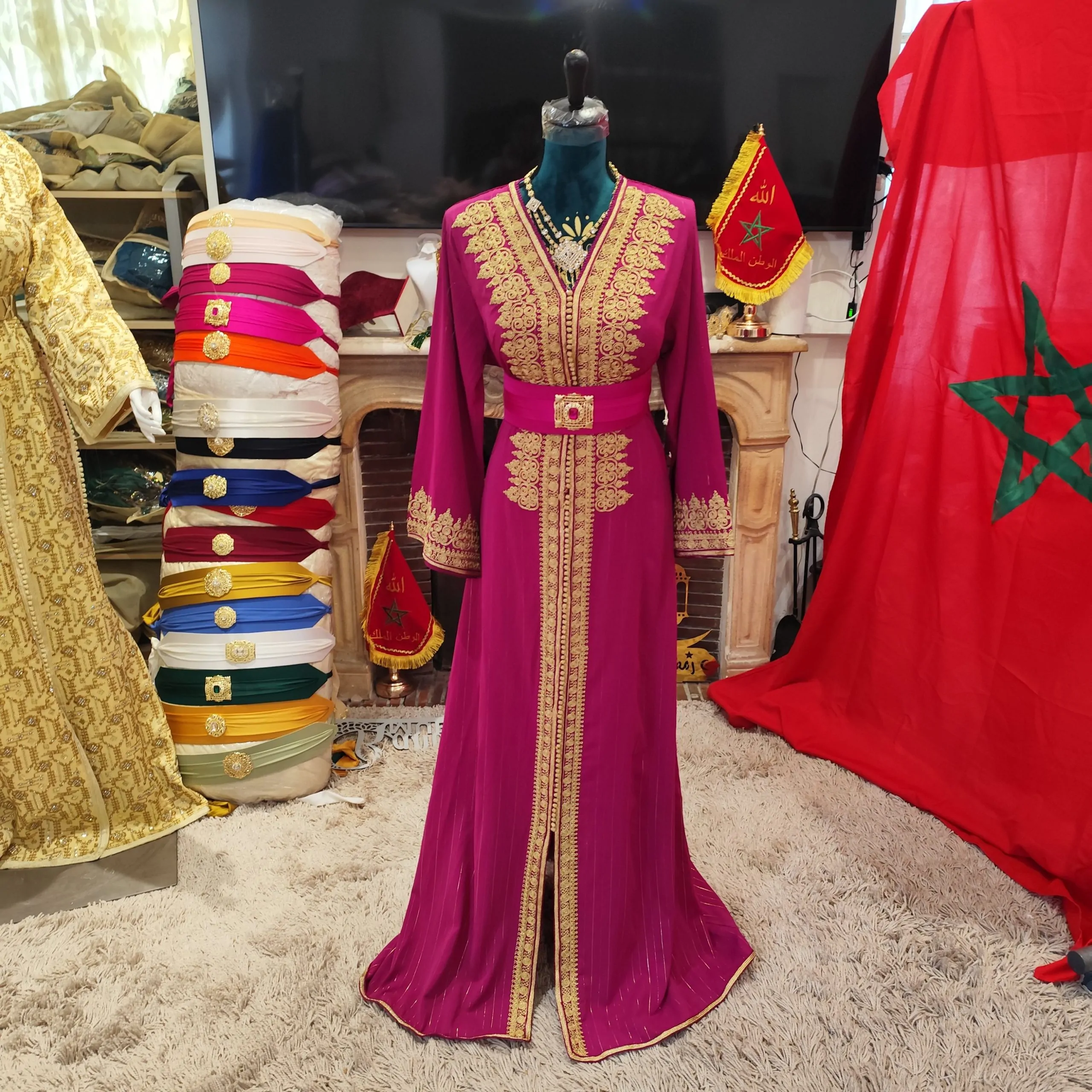 caftan marocain modèle d exposition