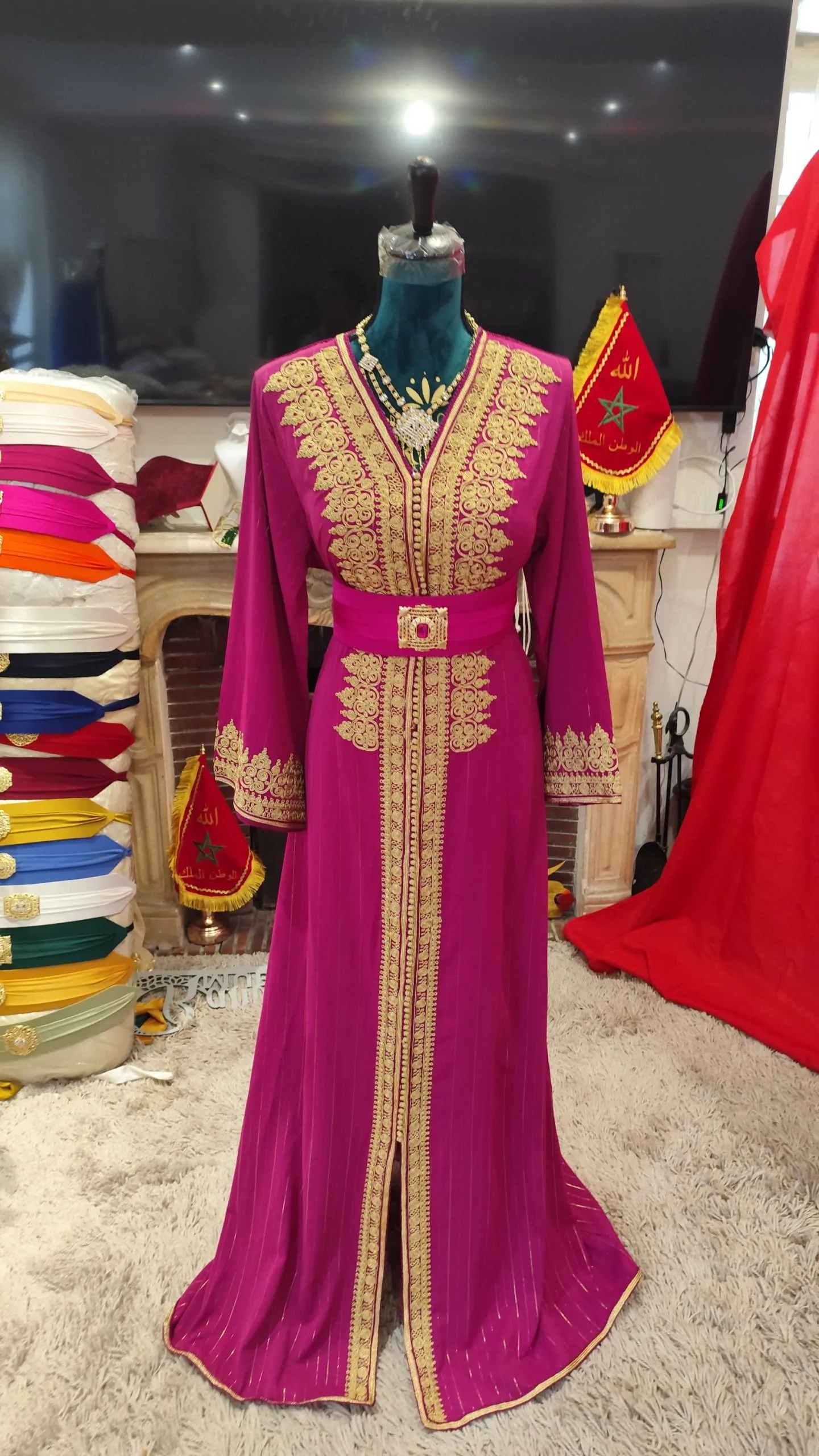 caftan marocain modèle d exposition – Image 4