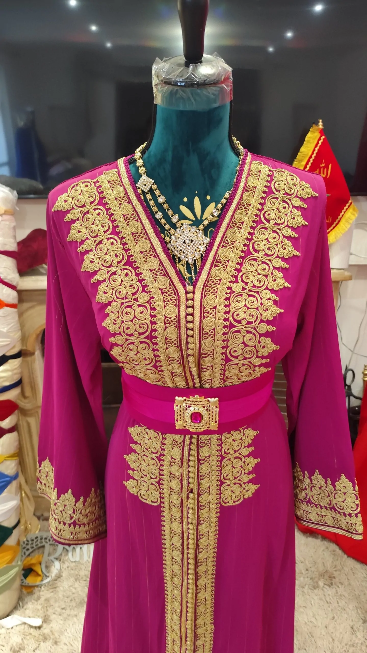 caftan marocain modèle d exposition – Image 6