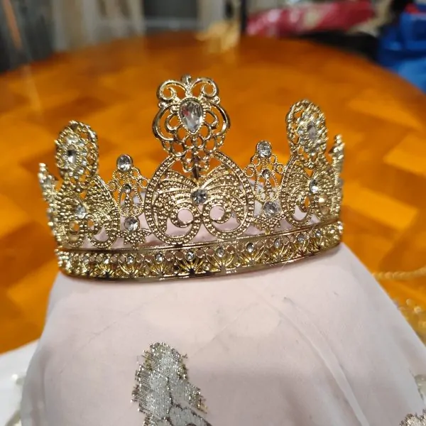 Crown — photo 5