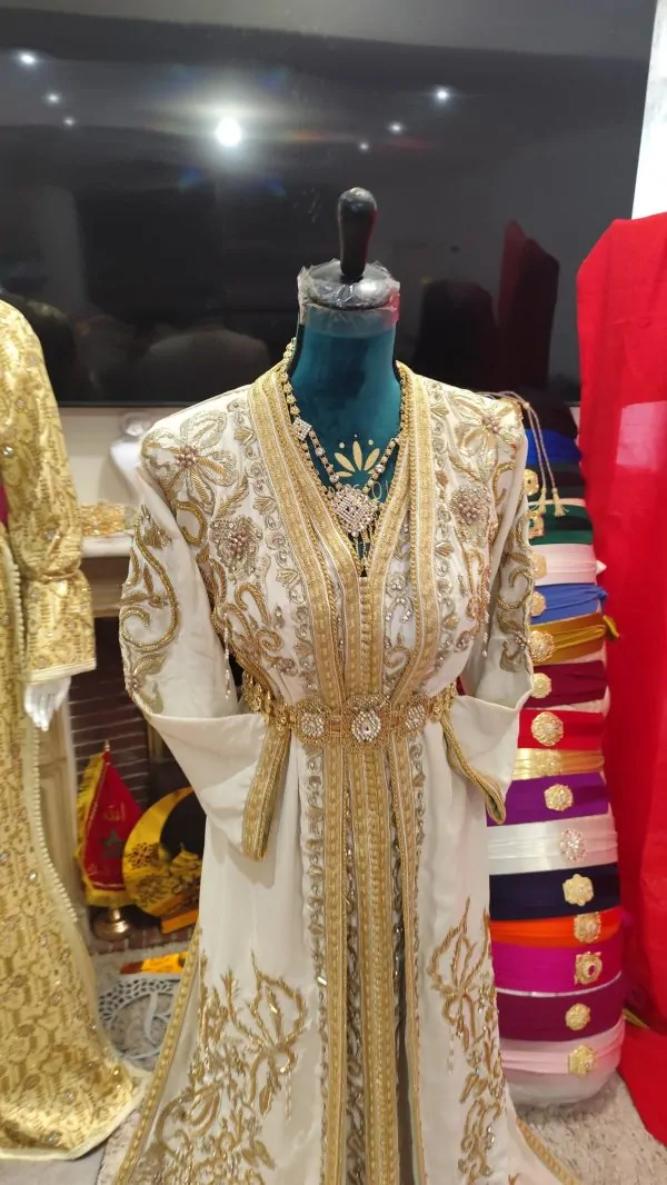 Neuer gefütterter marokkanischer Kaftan — photo 12
