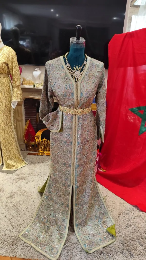 caftan marocain sirène doublé d occasion — photo 6