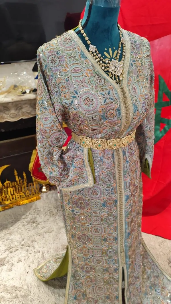 caftan marocain sirène doublé d occasion — photo 10