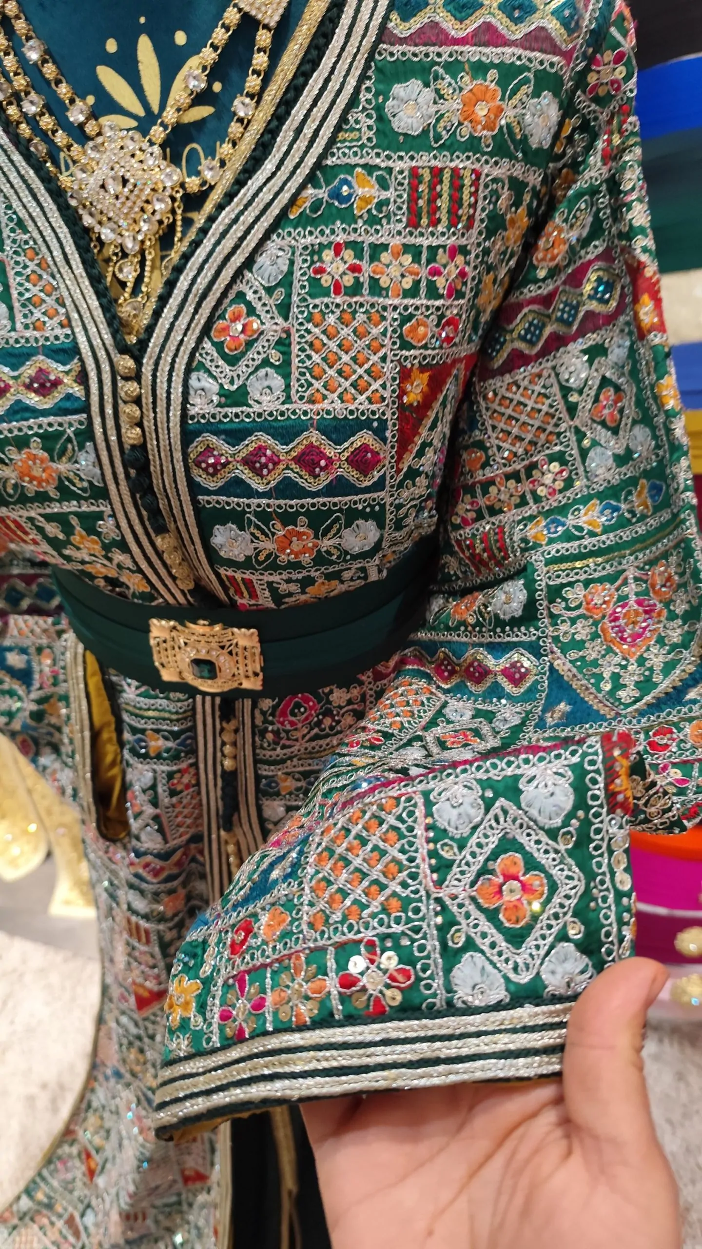 caftan marocain d occasion – Image 4