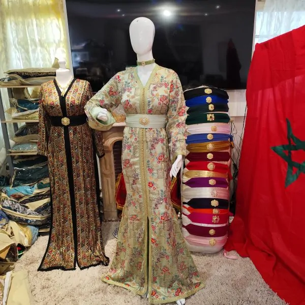 2 caftan marocain plus accessoires — photo 2