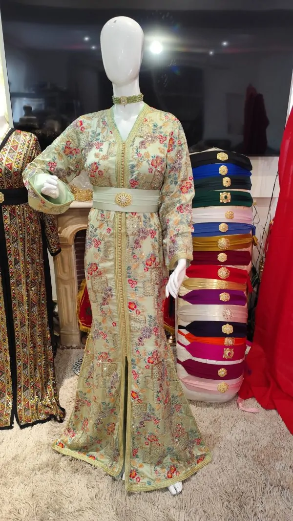 2 caftan marocain plus accessoires — photo 3