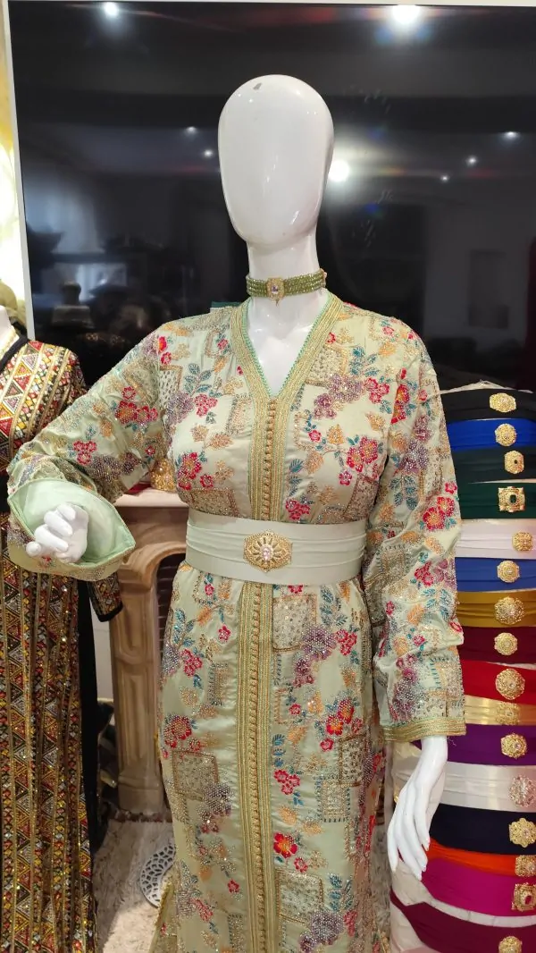 2 caftan marocain plus accessoires — photo 6
