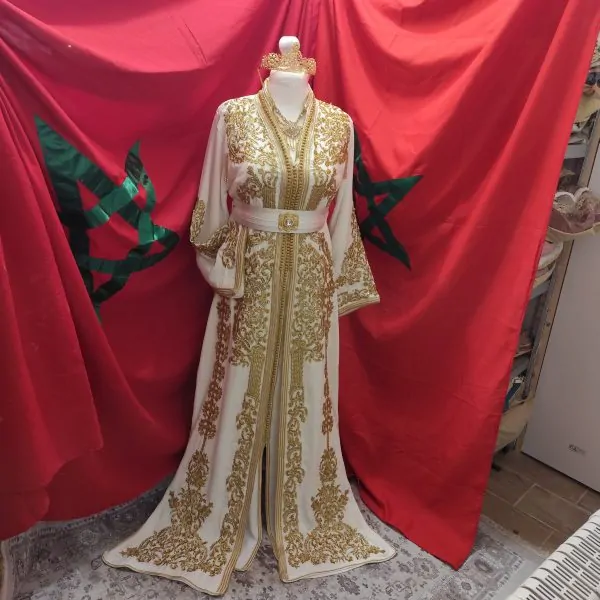 Neuer gefütterter marokkanischer Kaftan, 66cm — photo 11