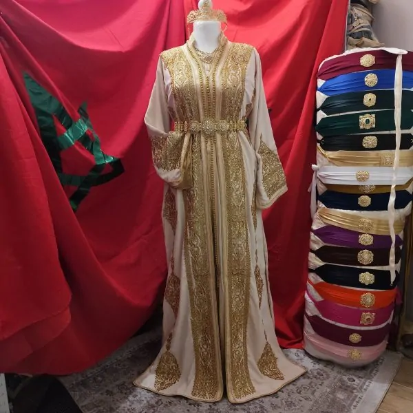 Neuer gefütterter marokkanischer Kaftan — photo 15