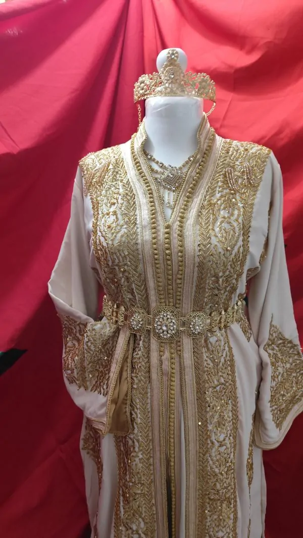 Neuer gefütterter marokkanischer Kaftan — photo 14