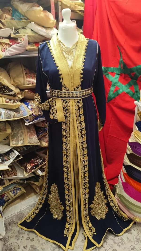 New Moroccan caftan with belt — photo 6