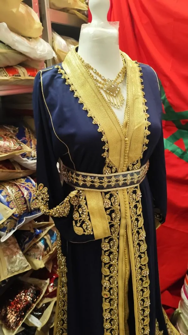 New Moroccan caftan with belt — photo 7