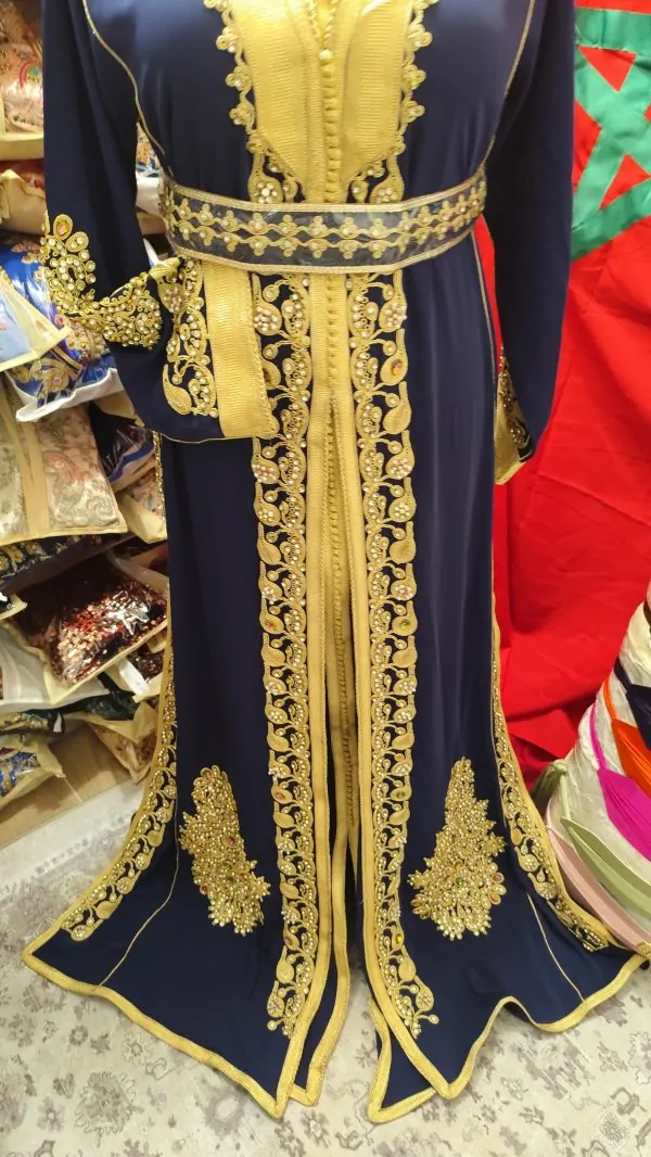 New Moroccan caftan with belt — photo 2