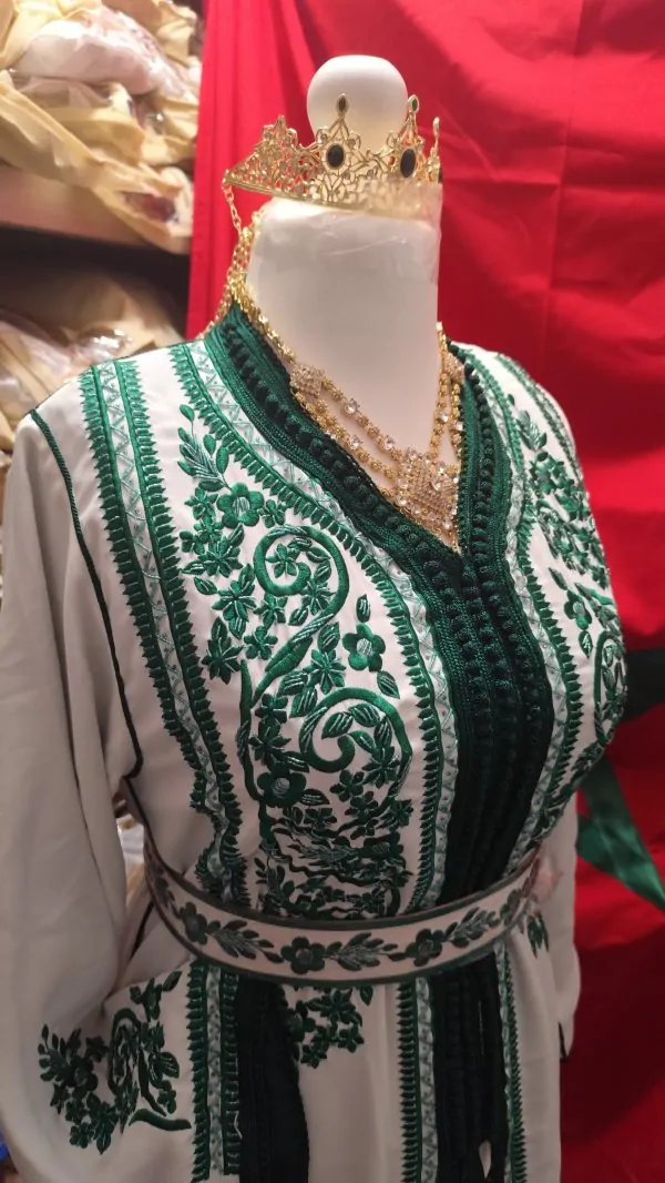 قفطان مغربي جديد مبطن مع حزام — photo 9