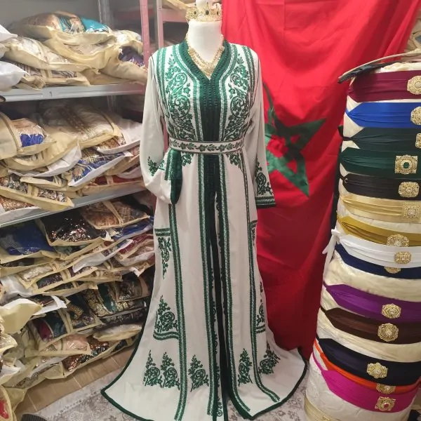 قفطان مغربي جديد مبطن مع حزام — photo 5