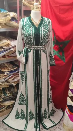 Caftano marocchino nuovo foderato con cintura