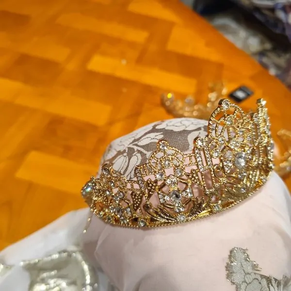 Taaj marroquí dorado – Corona tradicional para caftanes y ceremonias — photo 2