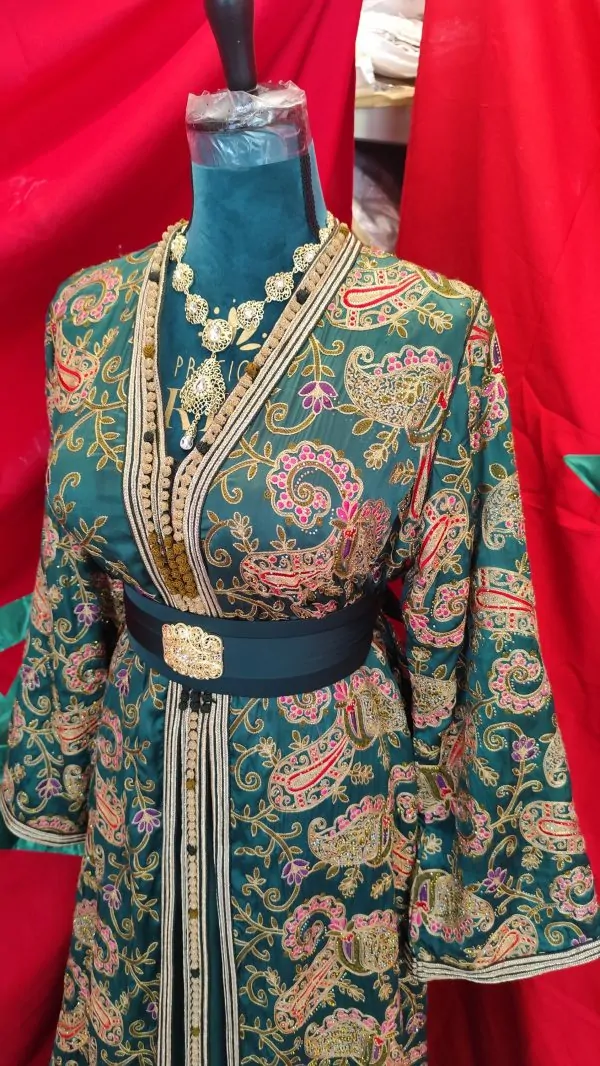 caftan marocain d occasion — photo 9