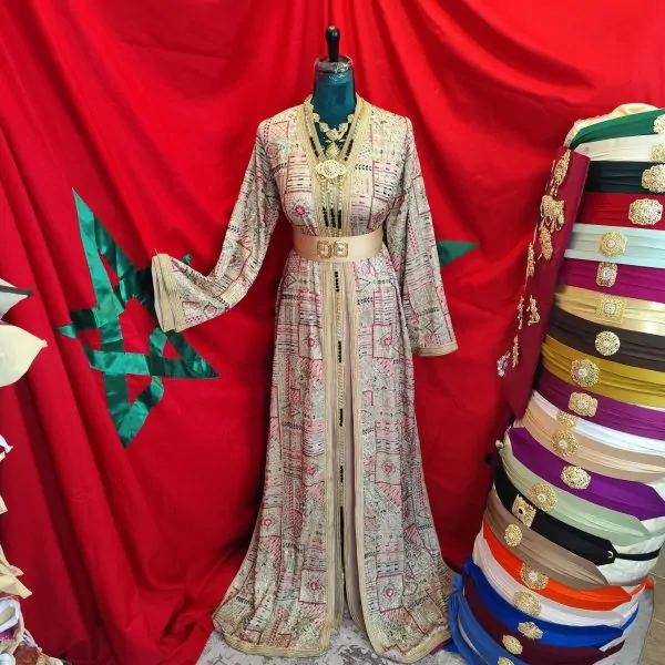 caftan marocain d occasion grande taille — photo 10