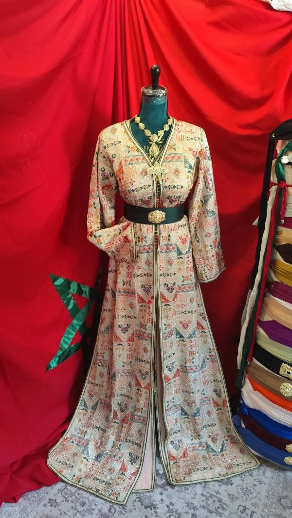 caftan marocain d occasion — photo 11