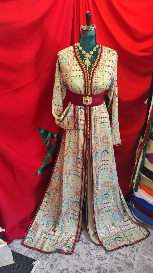 caftan marocain d occasion — photo 3