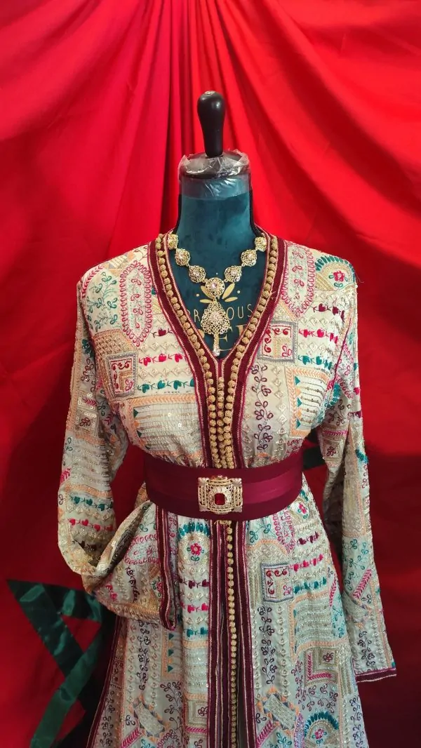 caftan marocain d occasion — photo 5
