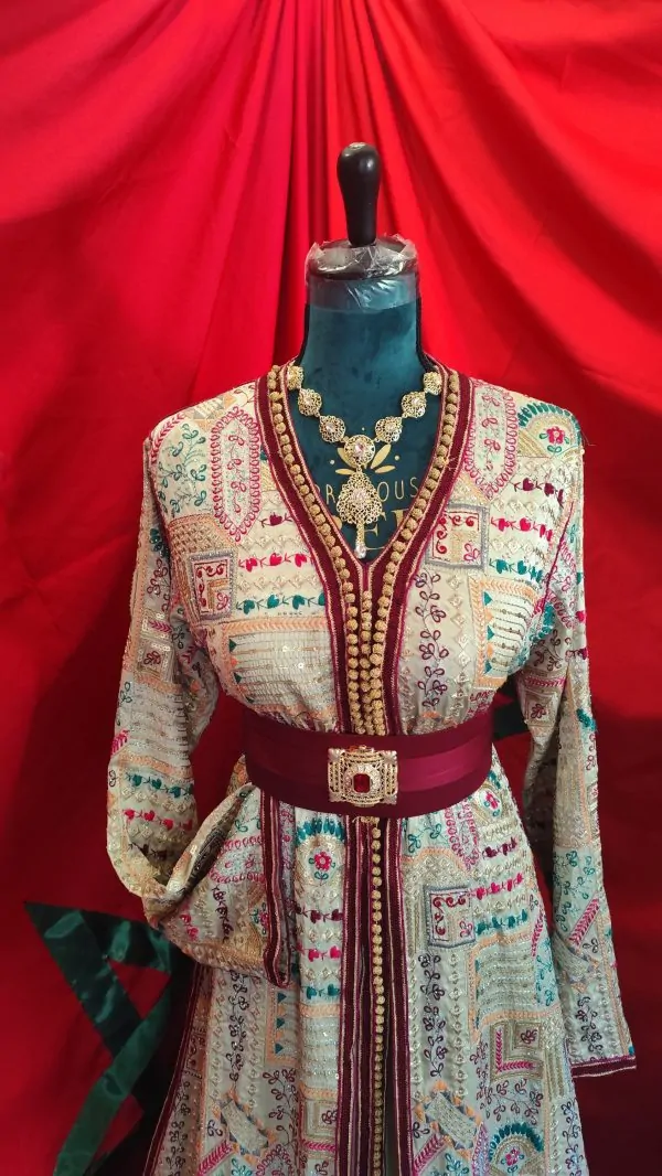 caftan marocain d occasion — photo 8
