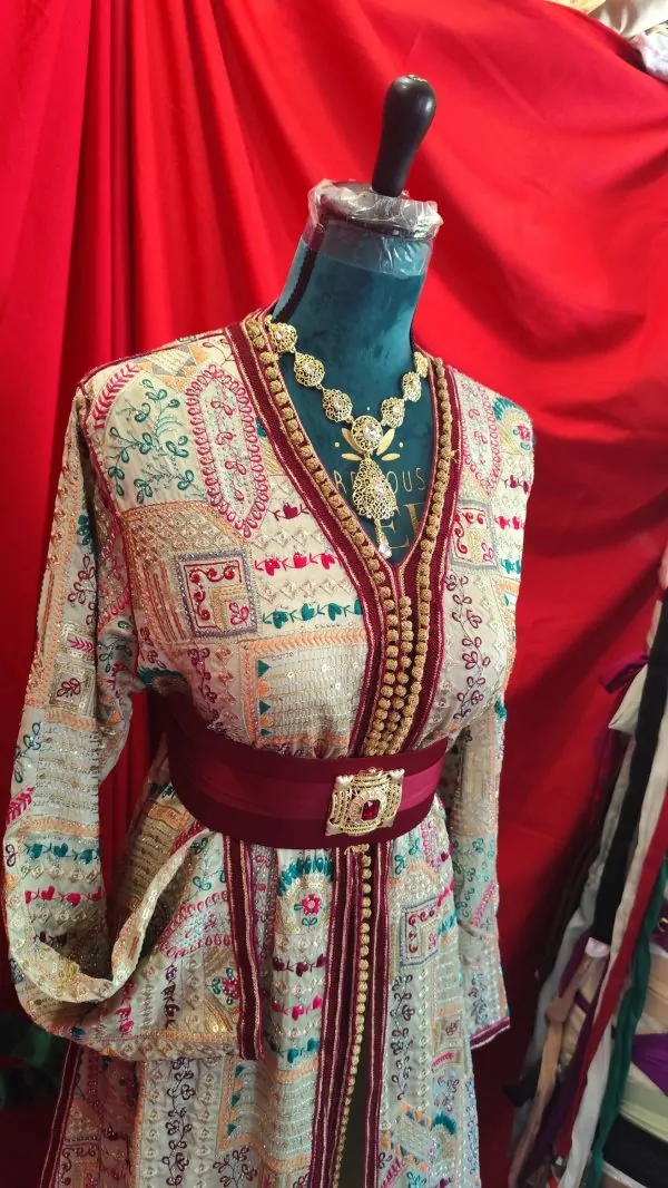 caftan marocain d occasion — photo 9