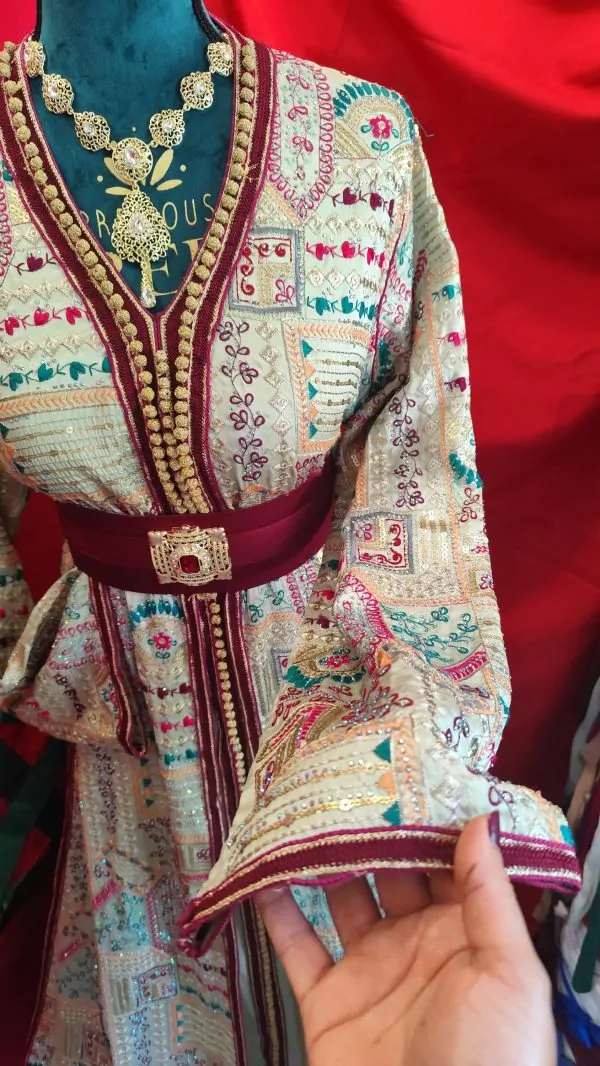 caftan marocain d occasion — photo 2