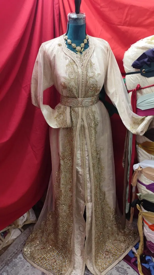 New Moroccan caftan with belt — photo 10