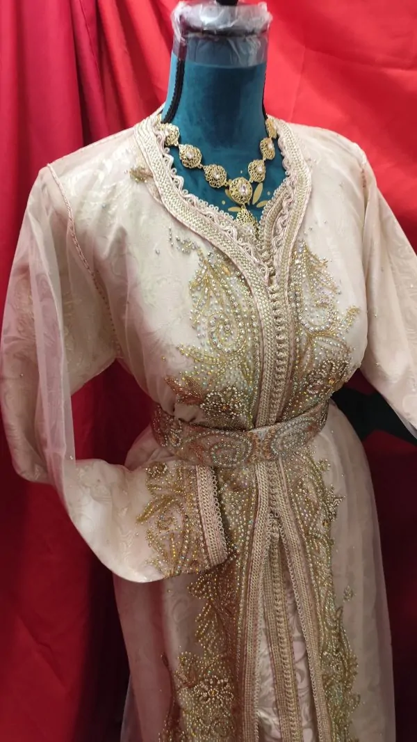New Moroccan caftan with belt — photo 4