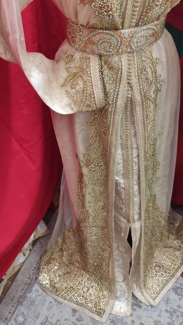 New Moroccan caftan with belt — photo 3