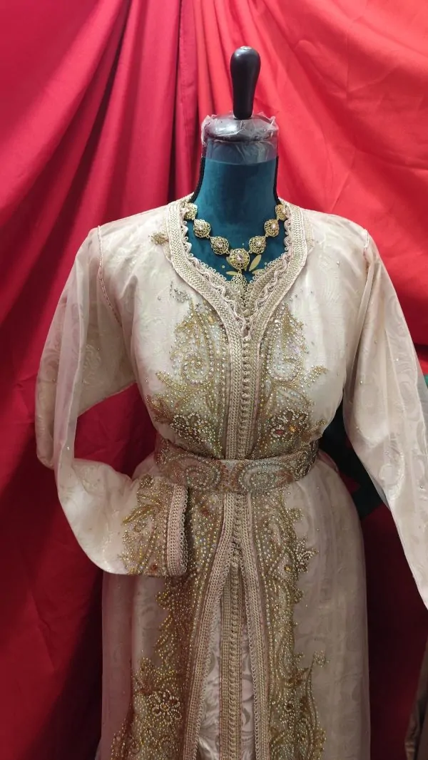 New Moroccan caftan with belt — photo 11