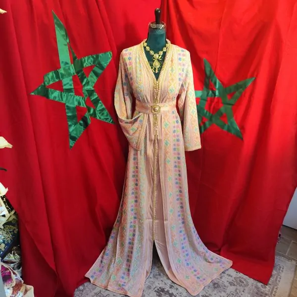قفطان مغربي جديد