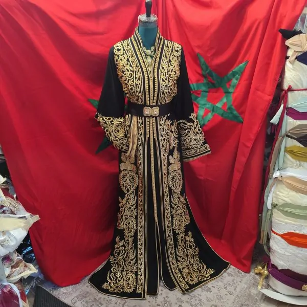 Neuer gefütterter marokkanischer Kaftan — photo 9
