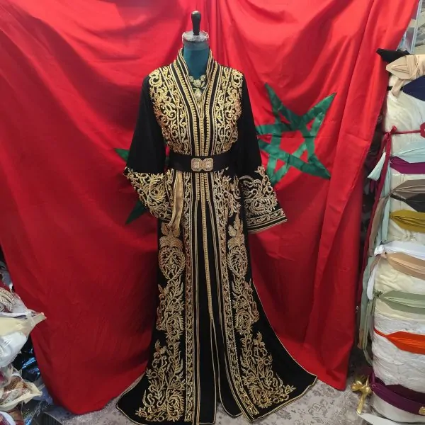 Neuer gefütterter marokkanischer Kaftan — photo 15