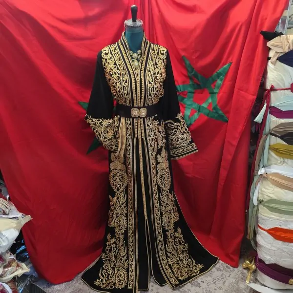 Neuer gefütterter marokkanischer Kaftan — photo 14