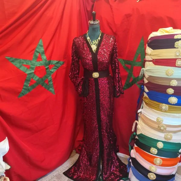 Caftano marocchino usato, taglio a sirena, taglia S — photo 9