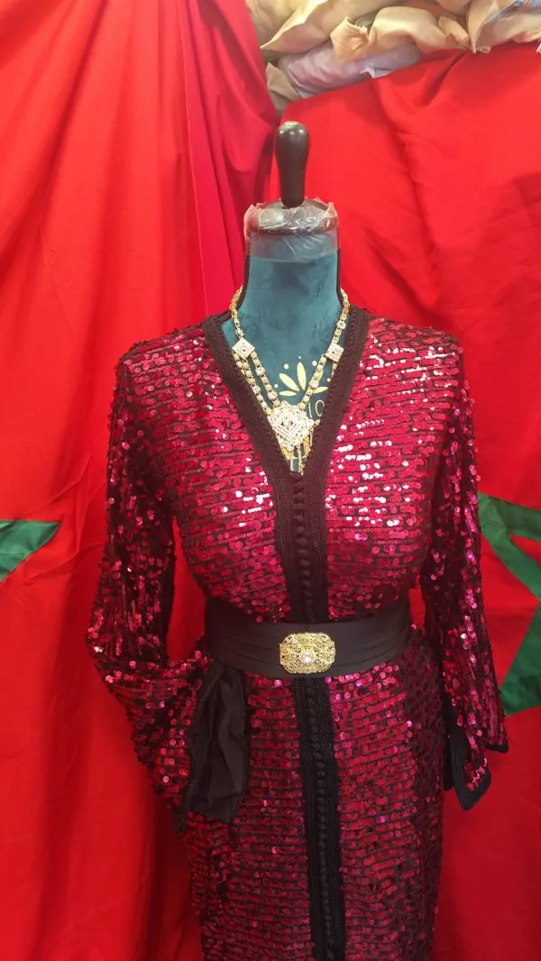 Caftano marocchino usato, taglio a sirena, taglia S — photo 12