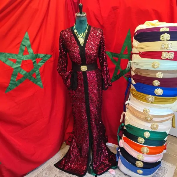 Caftano marocchino usato, taglio a sirena, taglia S — photo 8