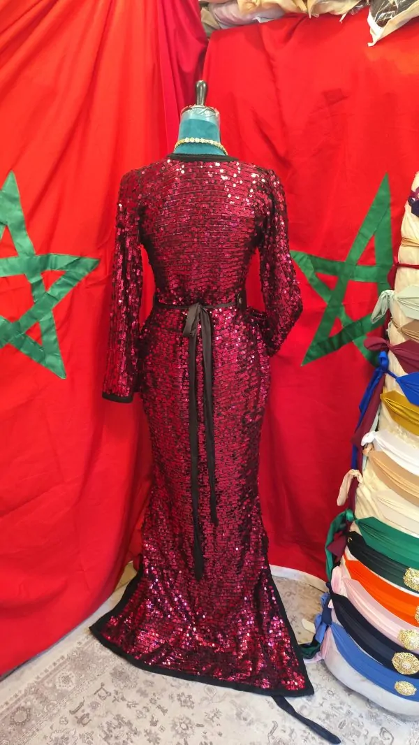 Caftano marocchino usato, taglio a sirena, taglia S — photo 2