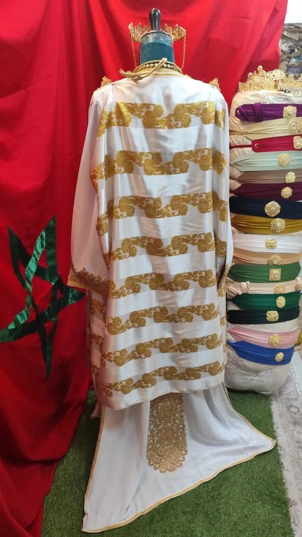 tenue complète — photo 6