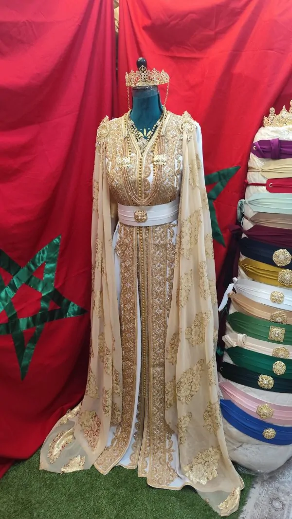 Complete outfit — photo 2
