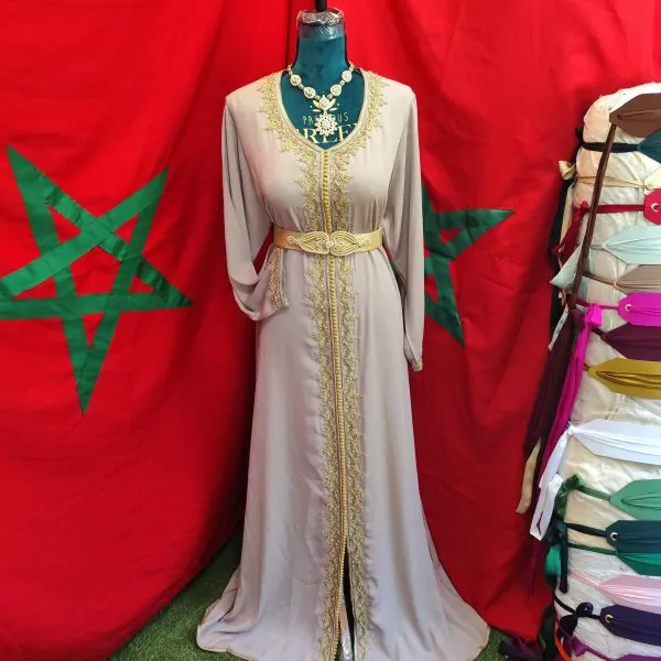 caftan marocain grande taille d'occasion — photo 11