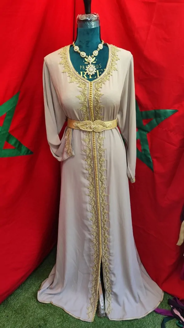 caftan marocain grande taille d'occasion — photo 9