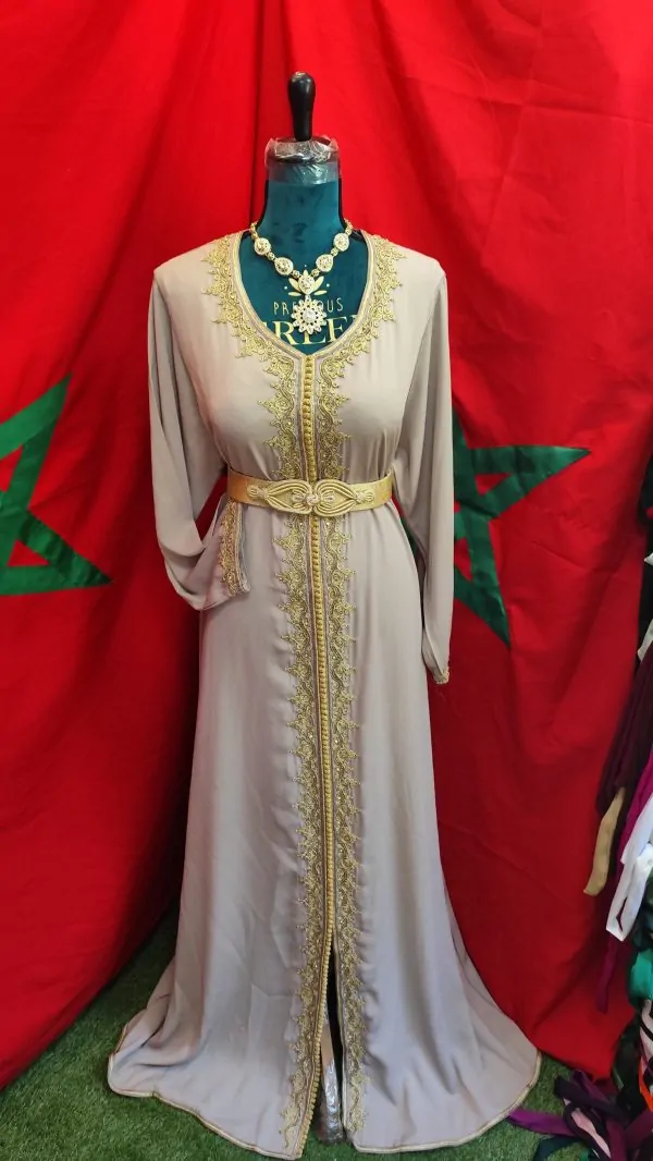 caftan marocain grande taille d'occasion — photo 7