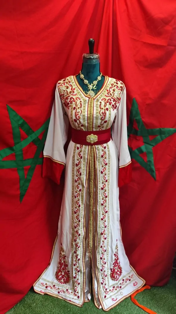 Neuer marokkanischer Kaftan, im Angebot — photo 5