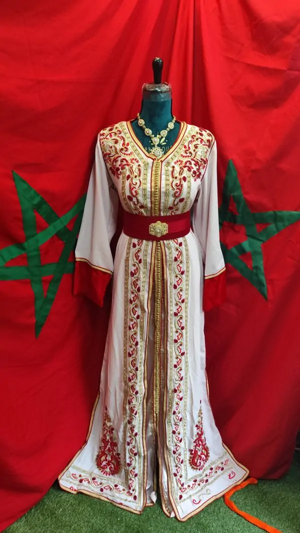 Neuer marokkanischer Kaftan, im Angebot — photo 3